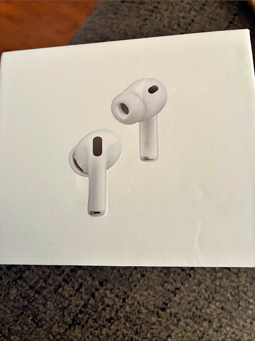 Apple AirPods Pro 3 White NWT Earbud Headphones